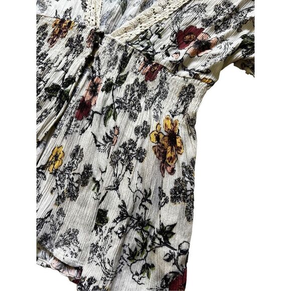 Coco & Jamieson crinkle rayon floral with Lace trim BOHO size M - Picture 5 of 8